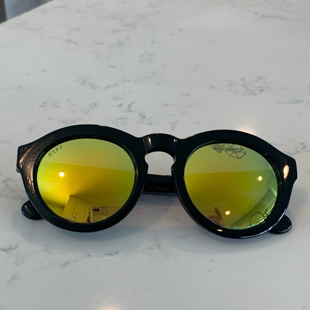 Diff Sunglasses Dime - image 1